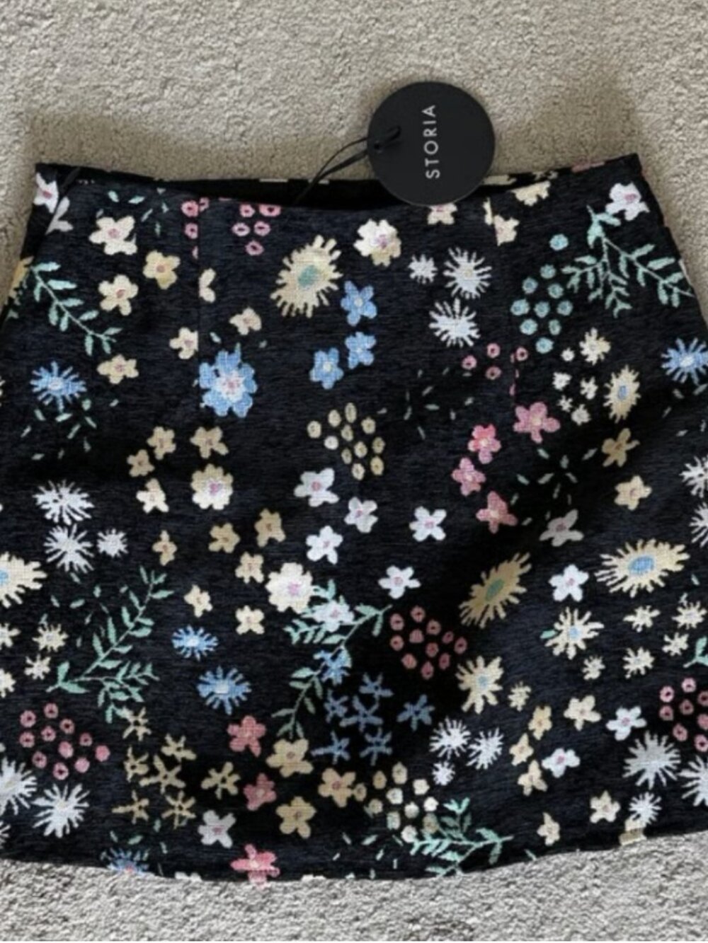 Storia Floral Skirt Size S and M